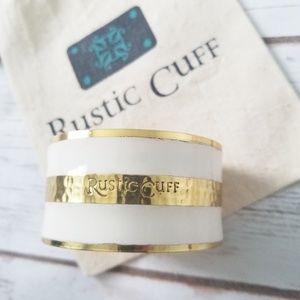 Rustic Cuff White Bangle With Dustbag